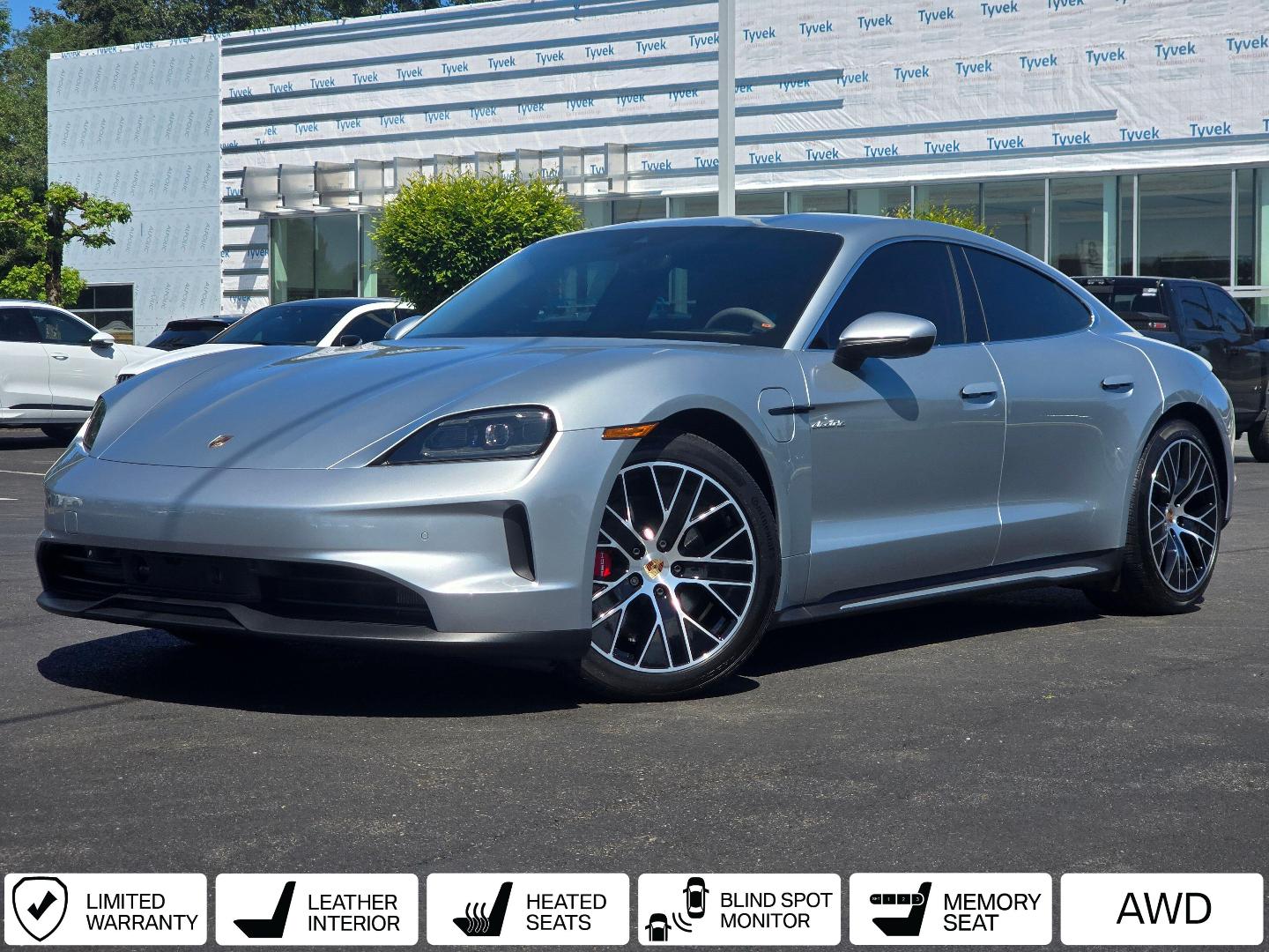2025 Porsche Taycan 4S's photo
