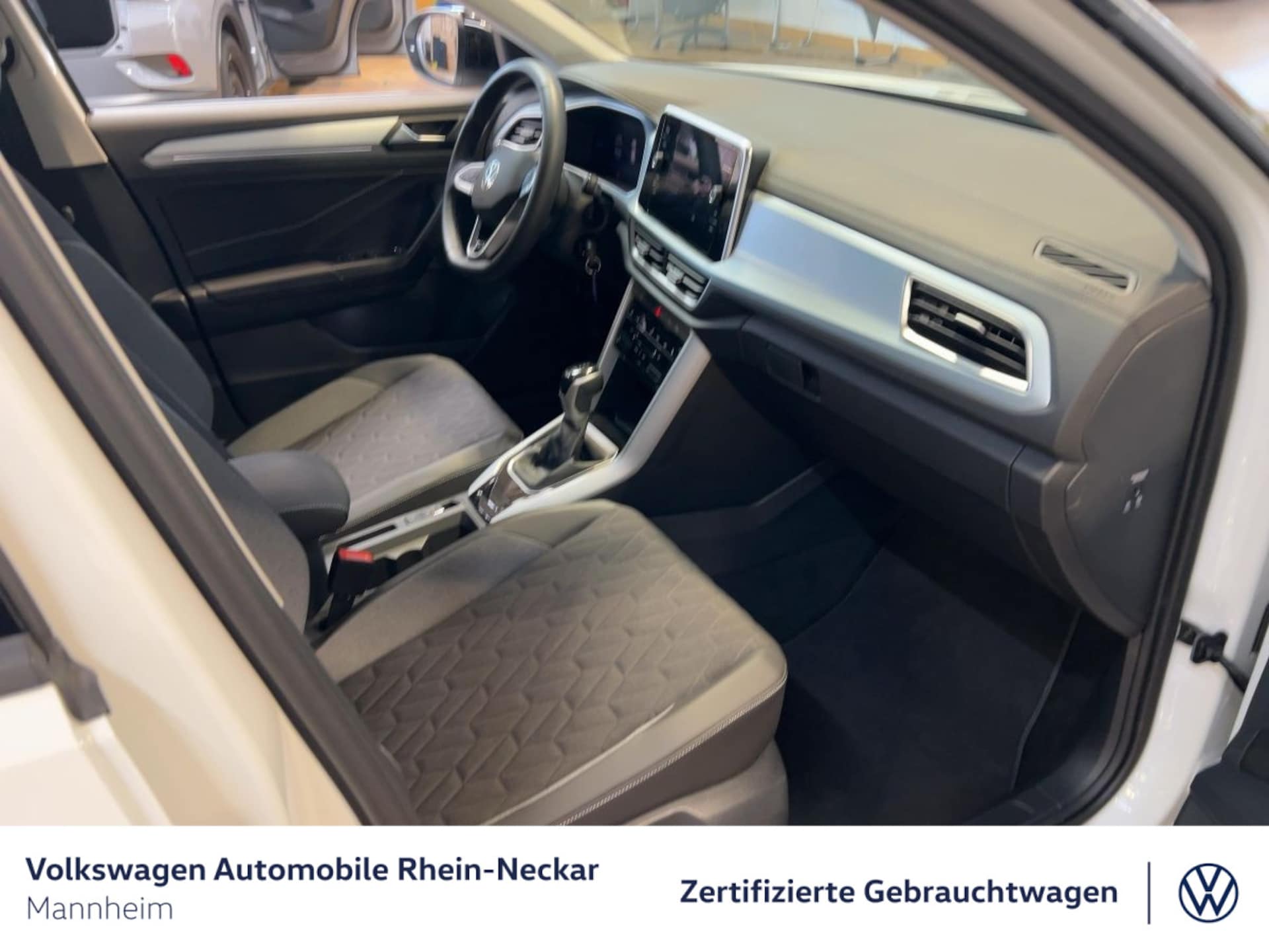Volkswagen T-Roc Life
