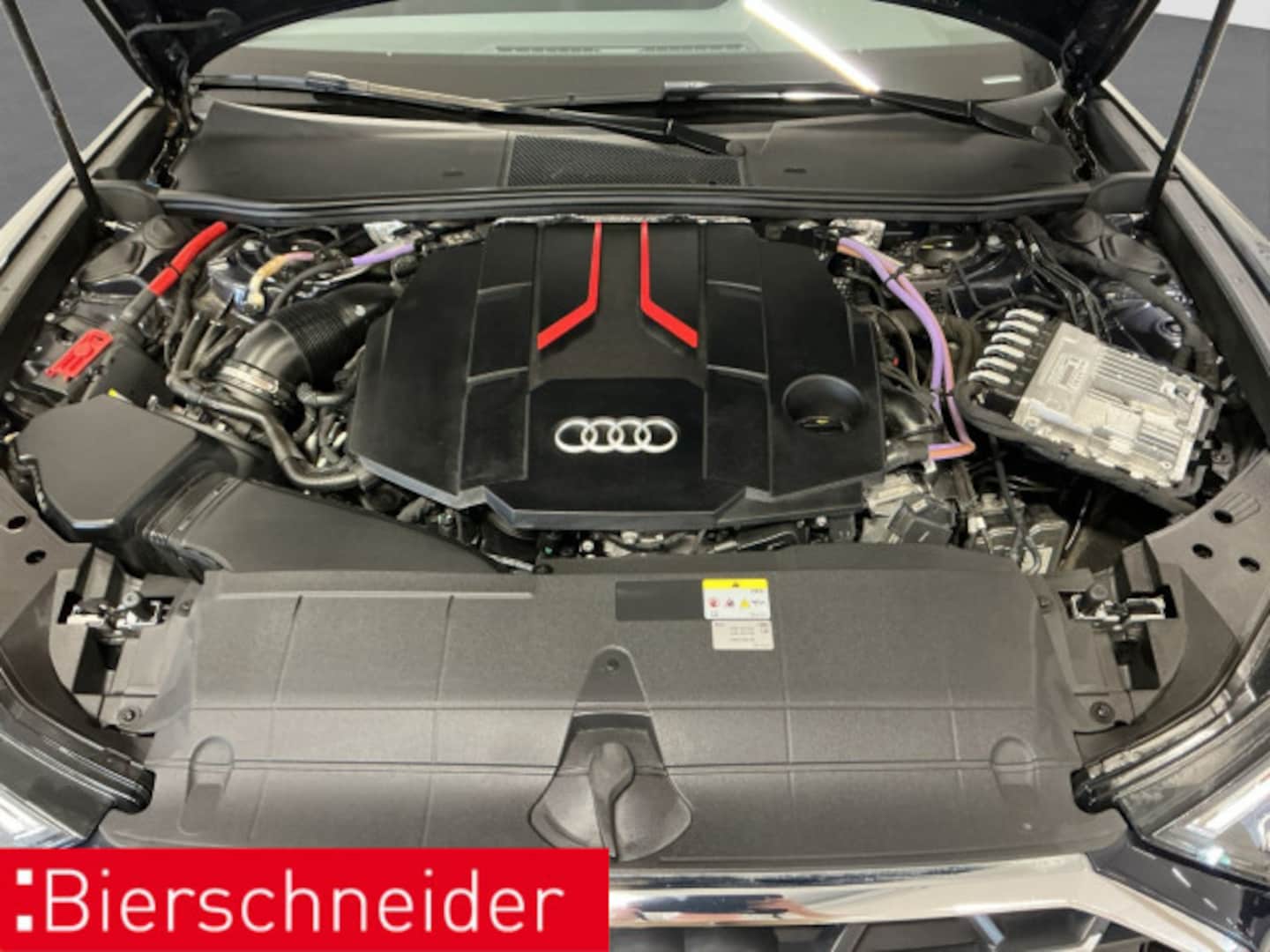 Bild über Audi S6 Avant TDI quattro tiptronic - für weitere Informationen kontaktieren Sie den Audi Partner