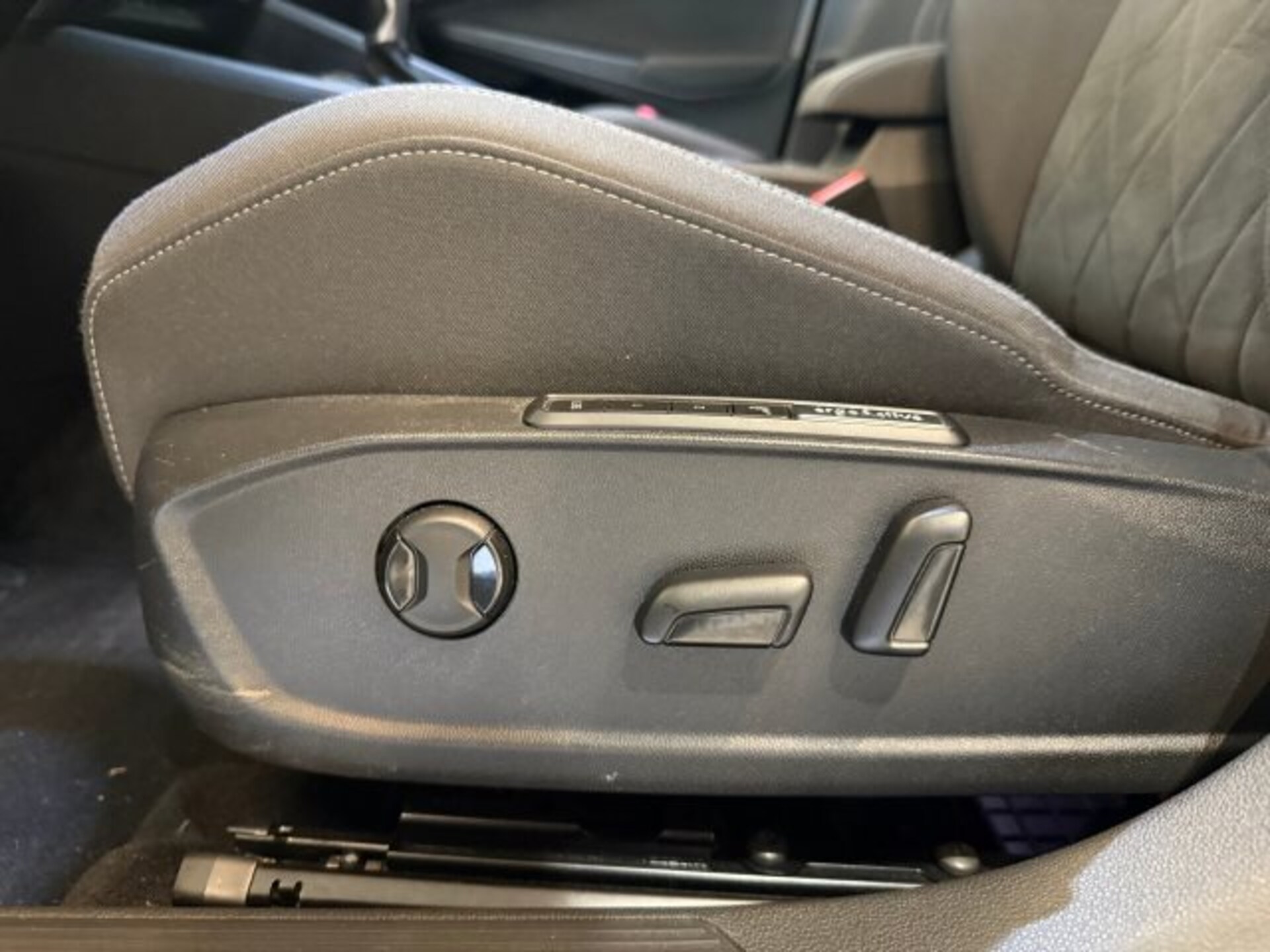 Volkswagen Golf Style
