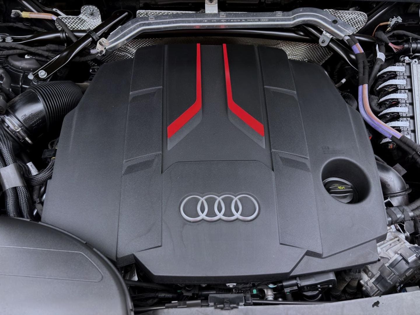 Bild über Audi SQ5 TDI tiptronic - für weitere Informationen kontaktieren Sie den Audi Partner