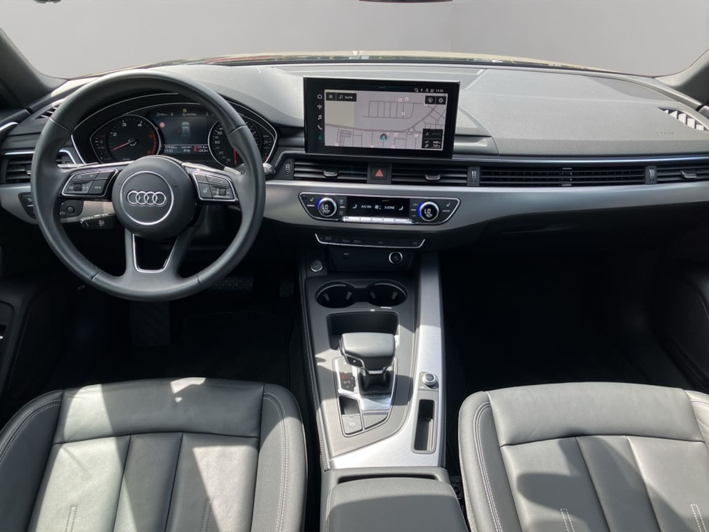 Bild über Audi A4 Avant advanced 40 TDI S tronic - für weitere Informationen kontaktieren Sie den Audi Partner