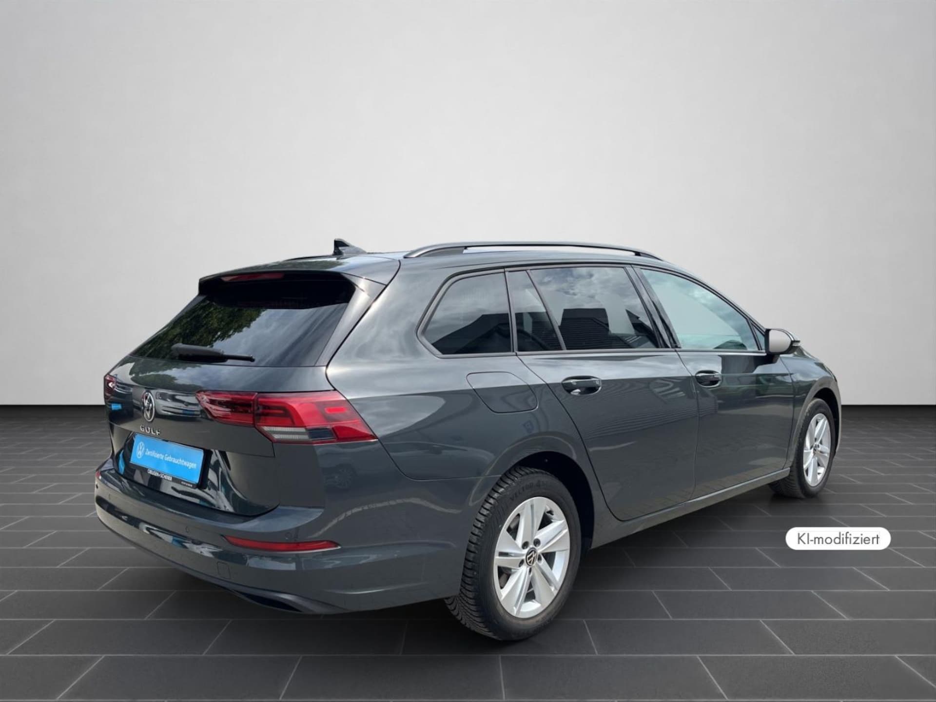 Volkswagen Golf Variant Life
