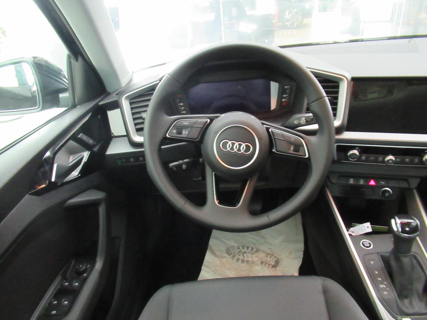 Image about Audi A1 Sportback Design 25 TFSI 70 kW (95 ch) S tronic