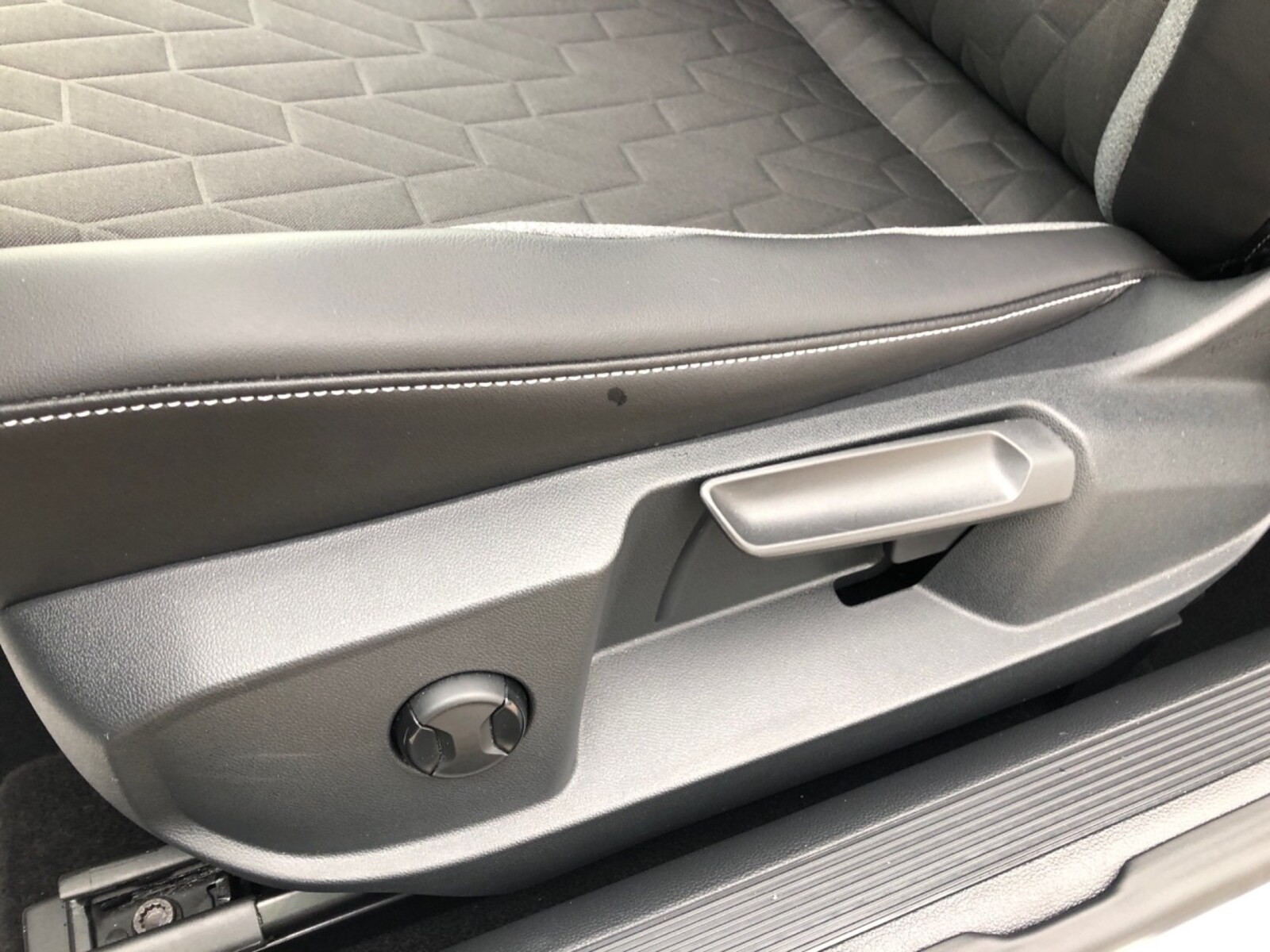 Volkswagen T-Roc Cabriolet – Bild 7