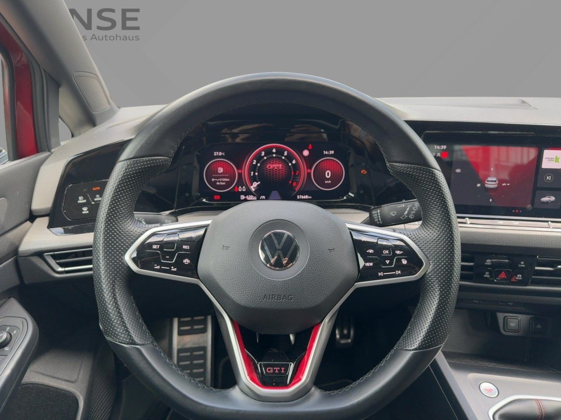 Volkswagen Golf GTI