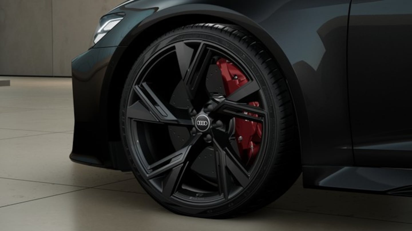 Bild über Audi RS 6 Avant TFSI quattro tiptronic - für weitere Informationen kontaktieren Sie den Audi Partner