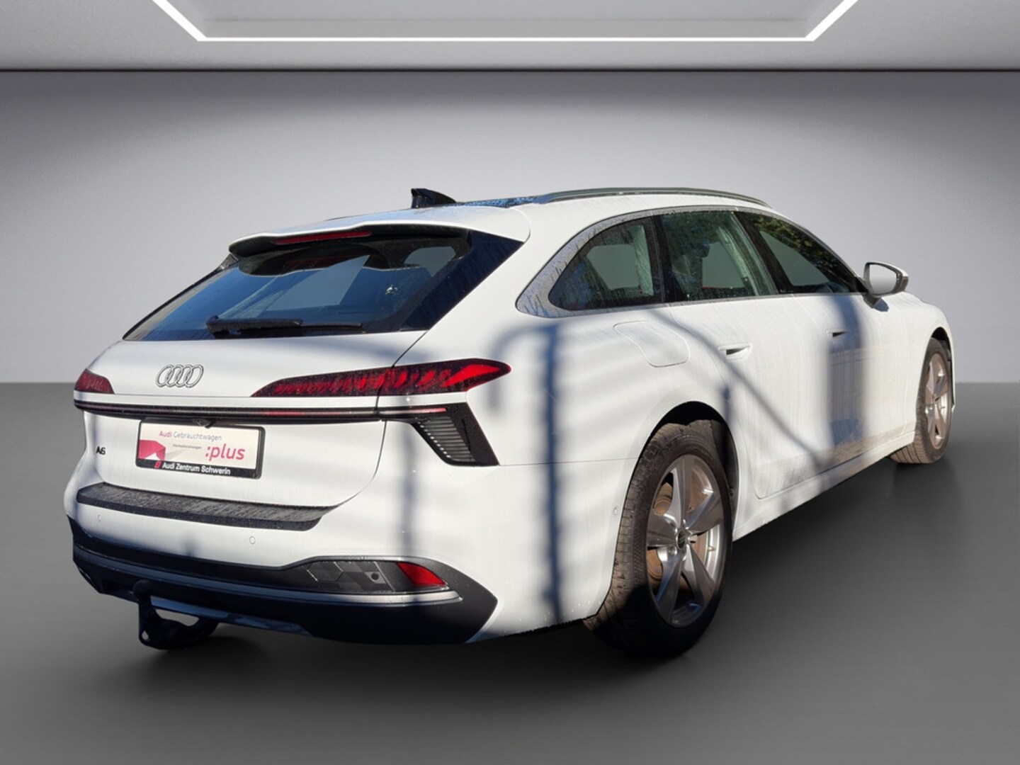 Bild über Audi A6 Avant TDI 150 kW S tronic - für weitere Informationen kontaktieren Sie den Audi Partner