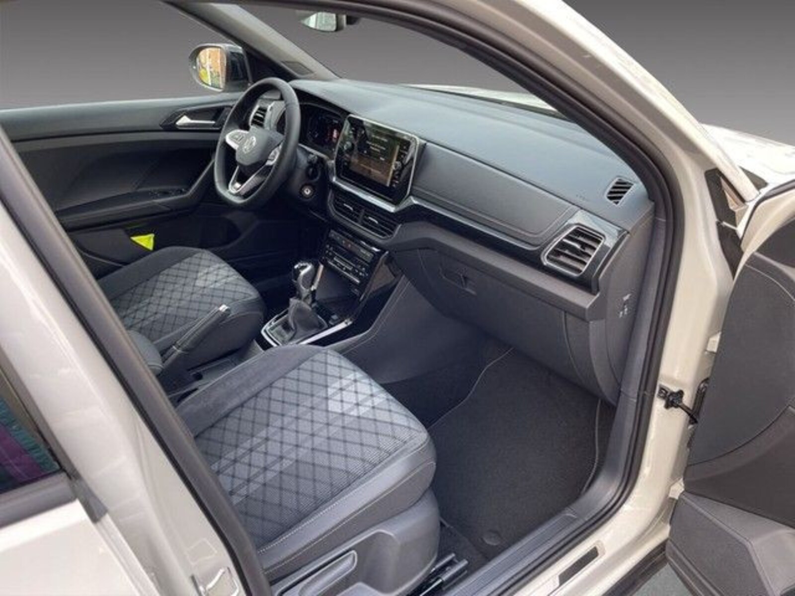 Volkswagen T-Cross – Bild 8
