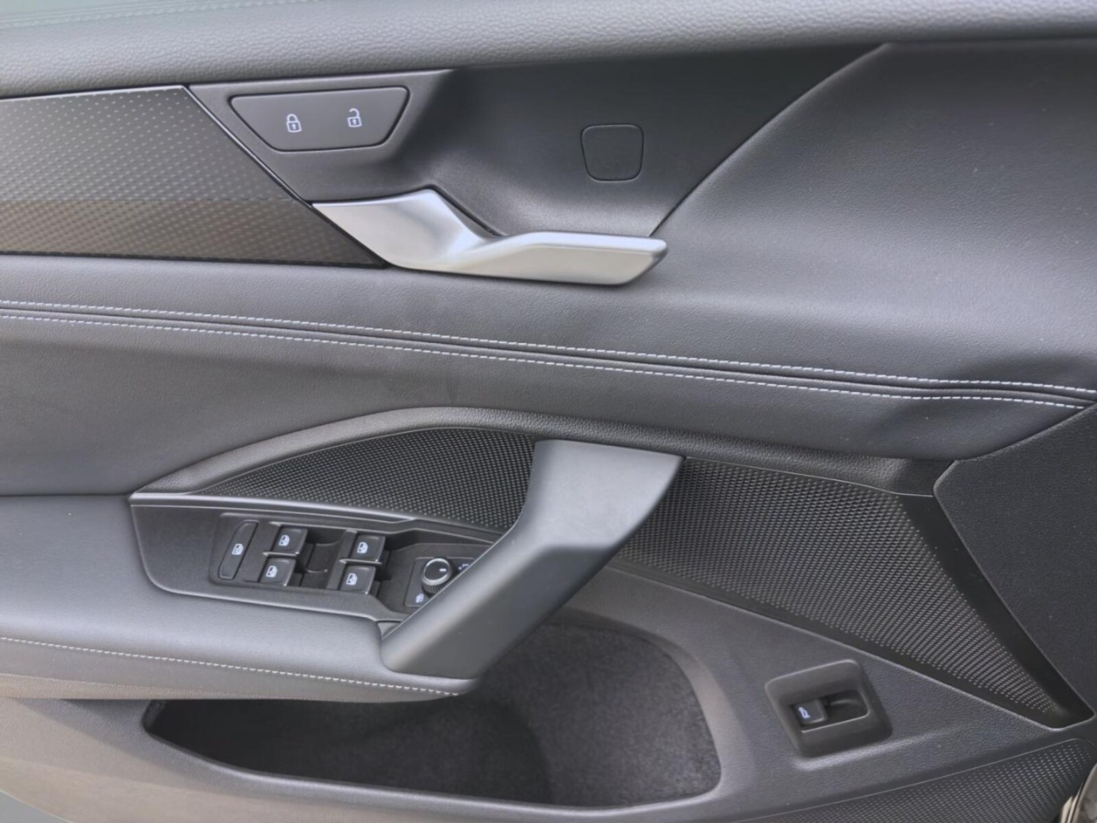 Volkswagen Tiguan – Bild 11