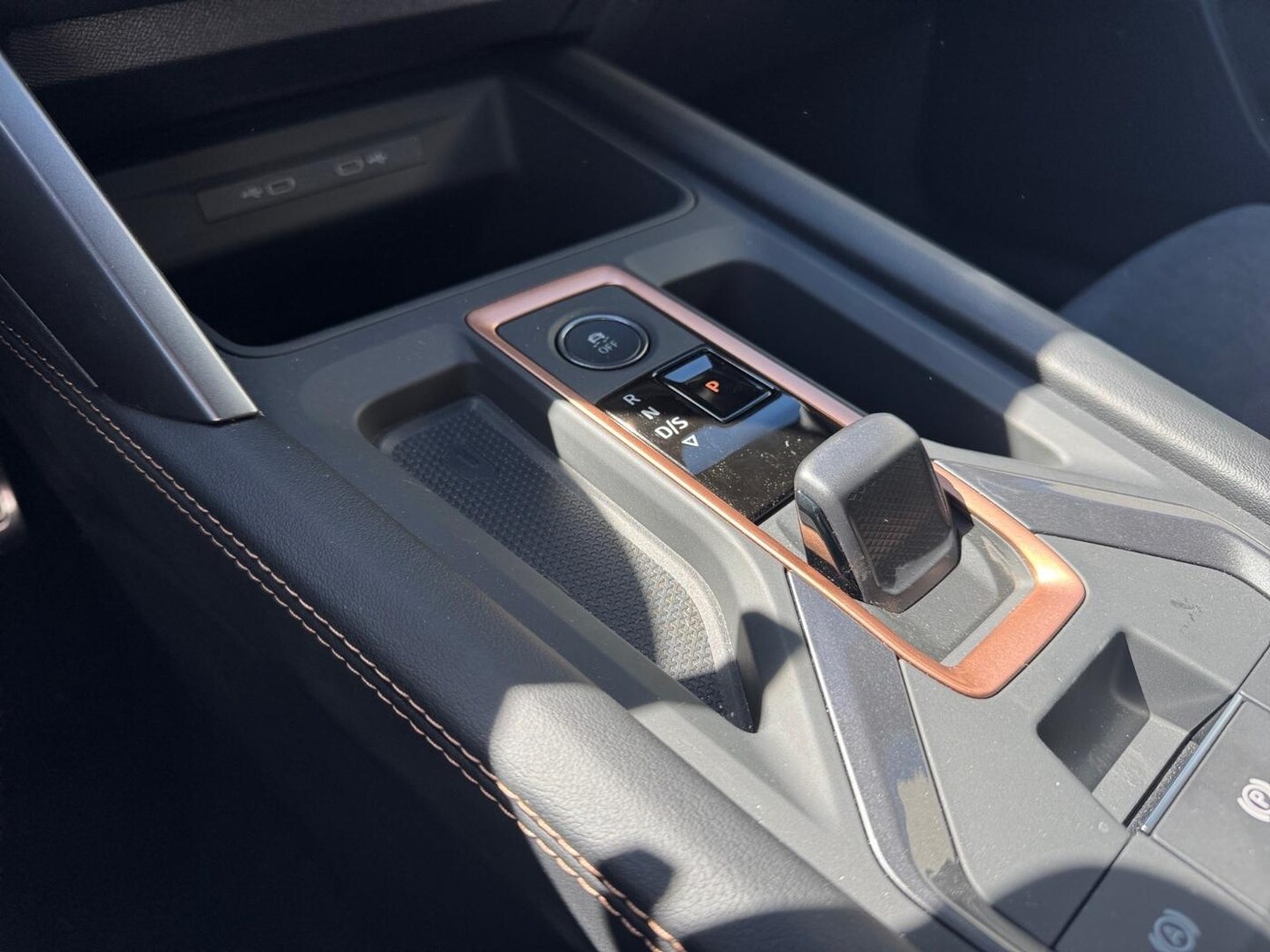 CUPRA Leon León 1.5 eTSI DSG 110 kW (150 CV) — photo 15