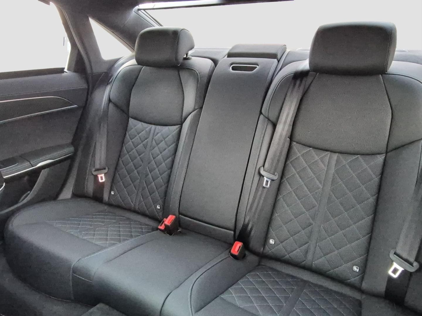 Bild über Audi S8 TFSI quattro tiptronic - für weitere Informationen kontaktieren Sie den Audi Partner