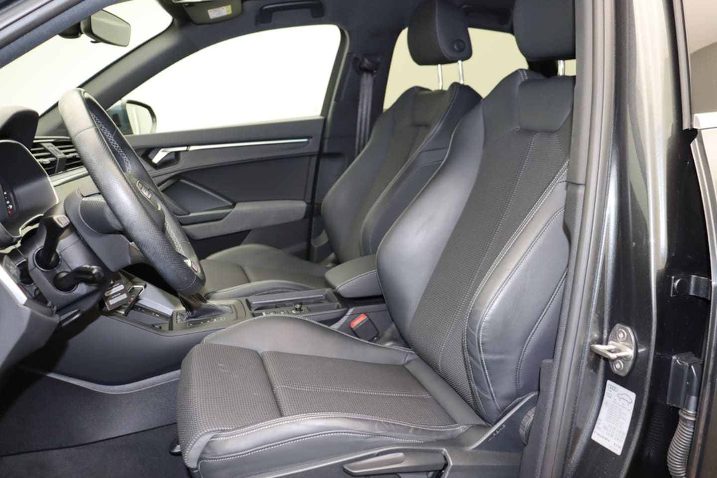 Bild über Audi Q3 Sportback S line 40 TFSI quattro S tronic - für weitere Informationen kontaktieren Sie den Audi Partner