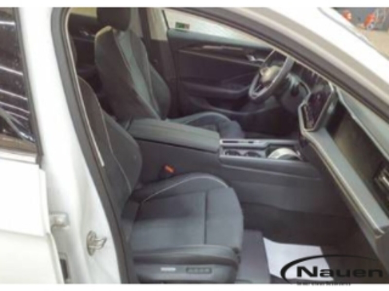 Volkswagen Passat – Bild 3