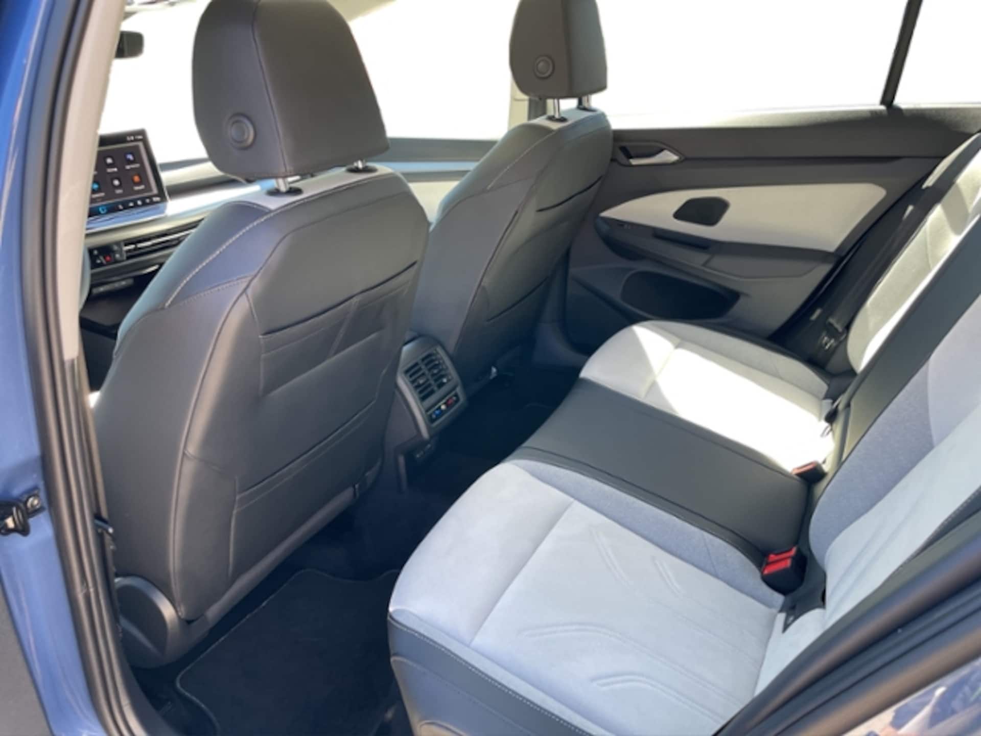 Volkswagen Golf Variant Style