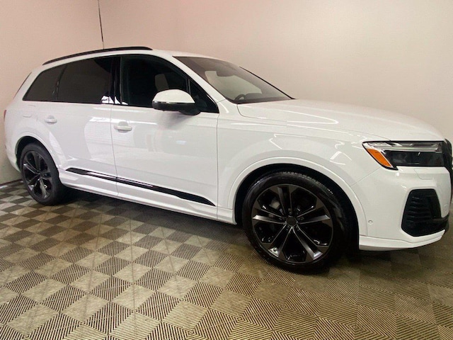 2026 Audi Q7 Premium Plus - Photo 3