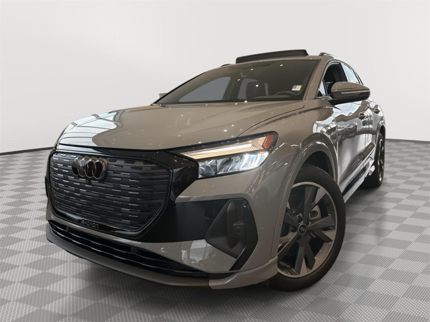 2024 Audi Q4 e-tron 55 Premium Plus quattro's photo