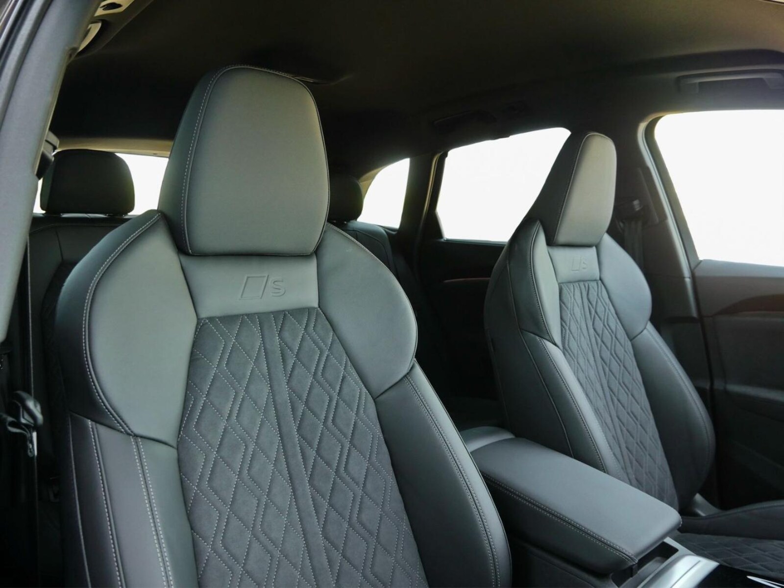 Audi SQ5 – Bild 10