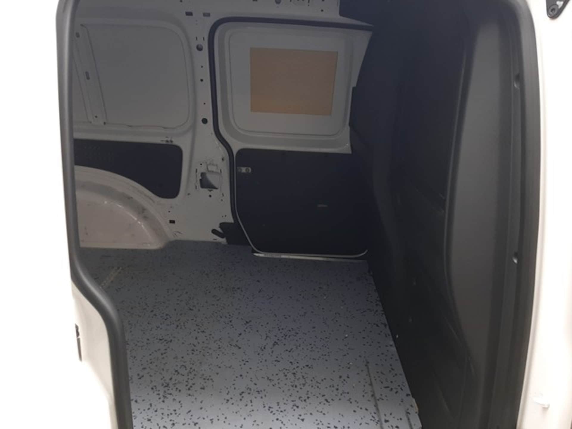 Volkswagen Caddy Maxi Kasten Basis-Modell
