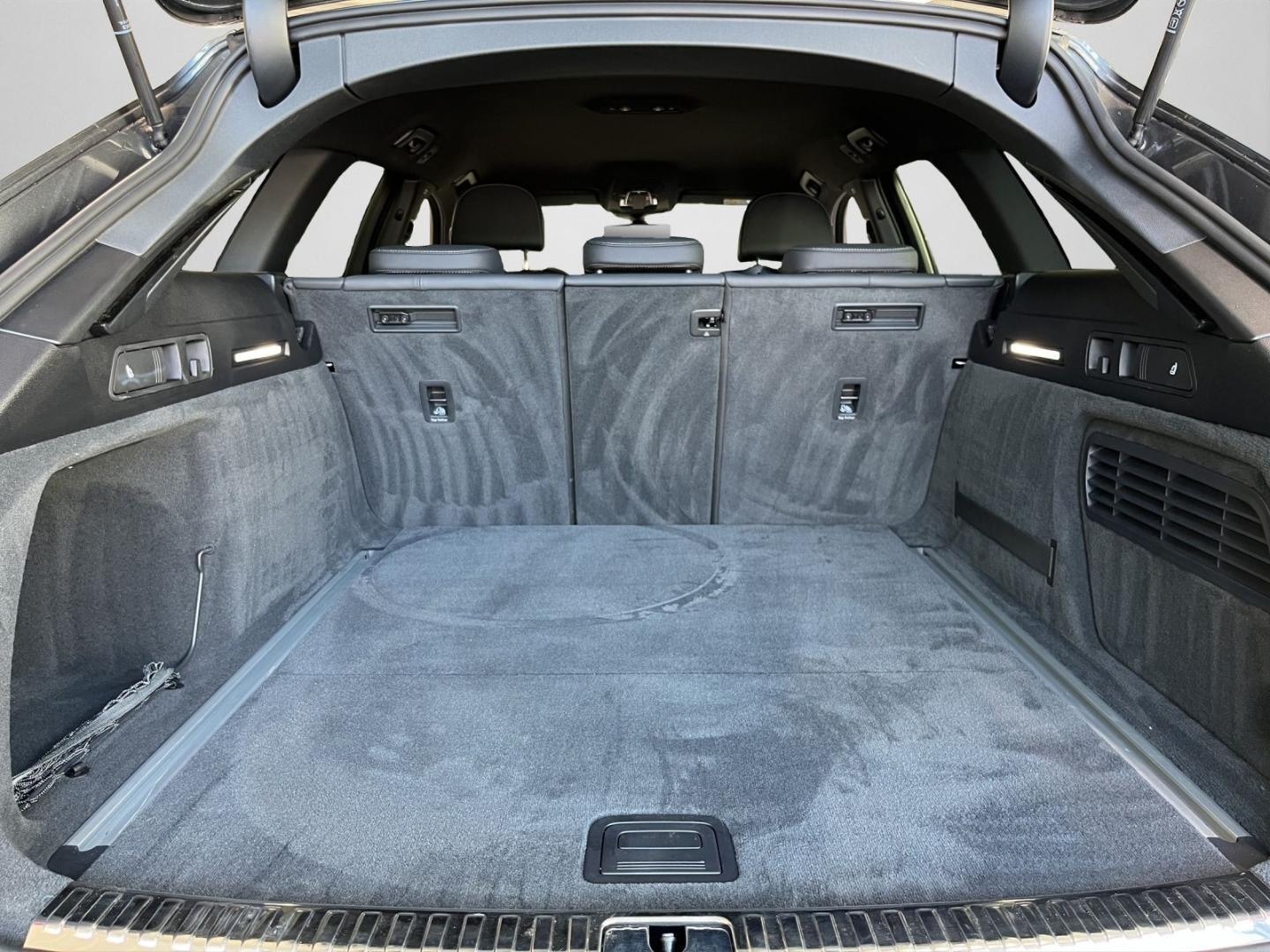Bild über Audi S6 Avant TDI quattro tiptronic - für weitere Informationen kontaktieren Sie den Audi Partner