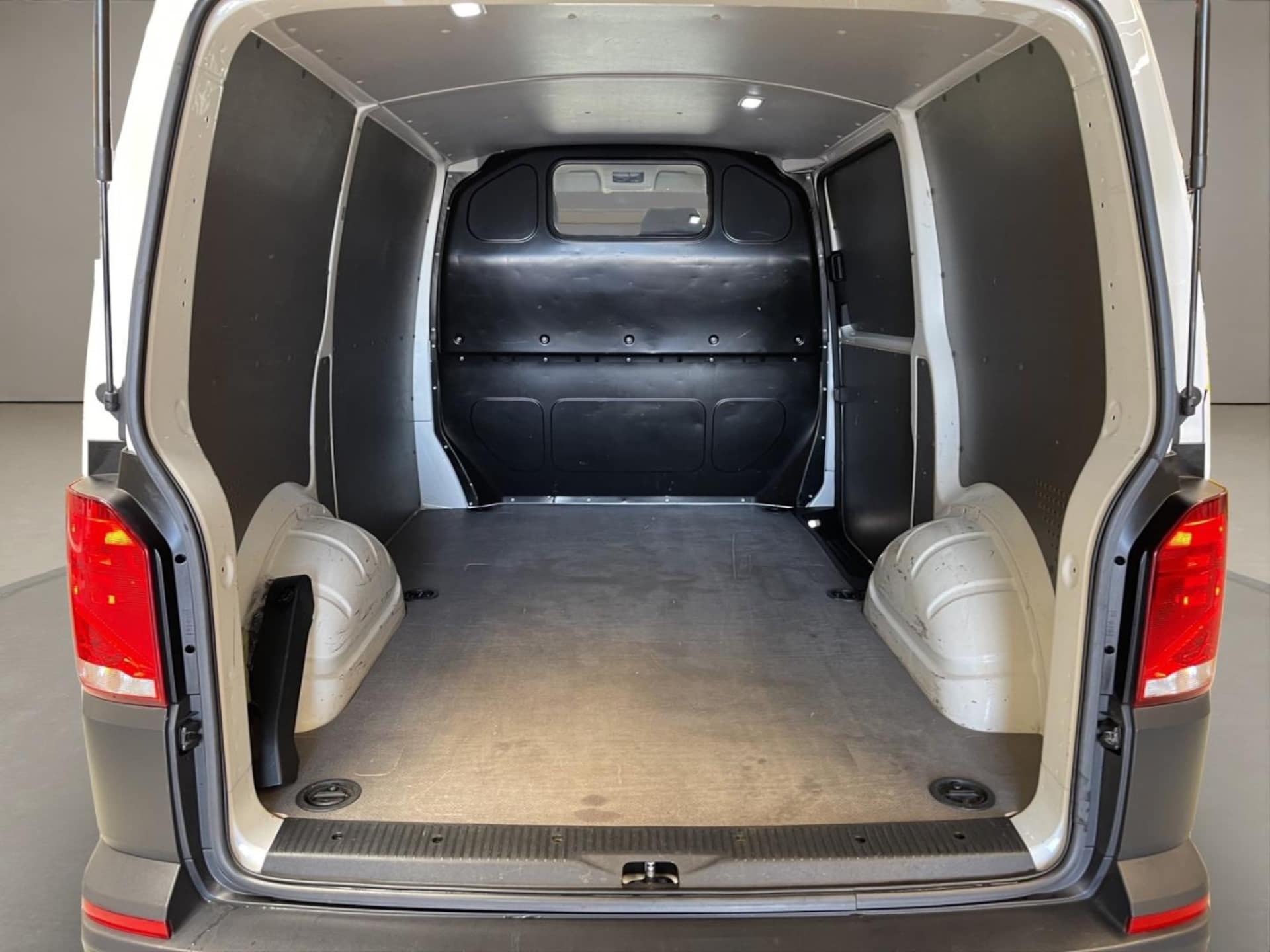 Volkswagen T6.1 Transporter Kasten kurzer Radstand