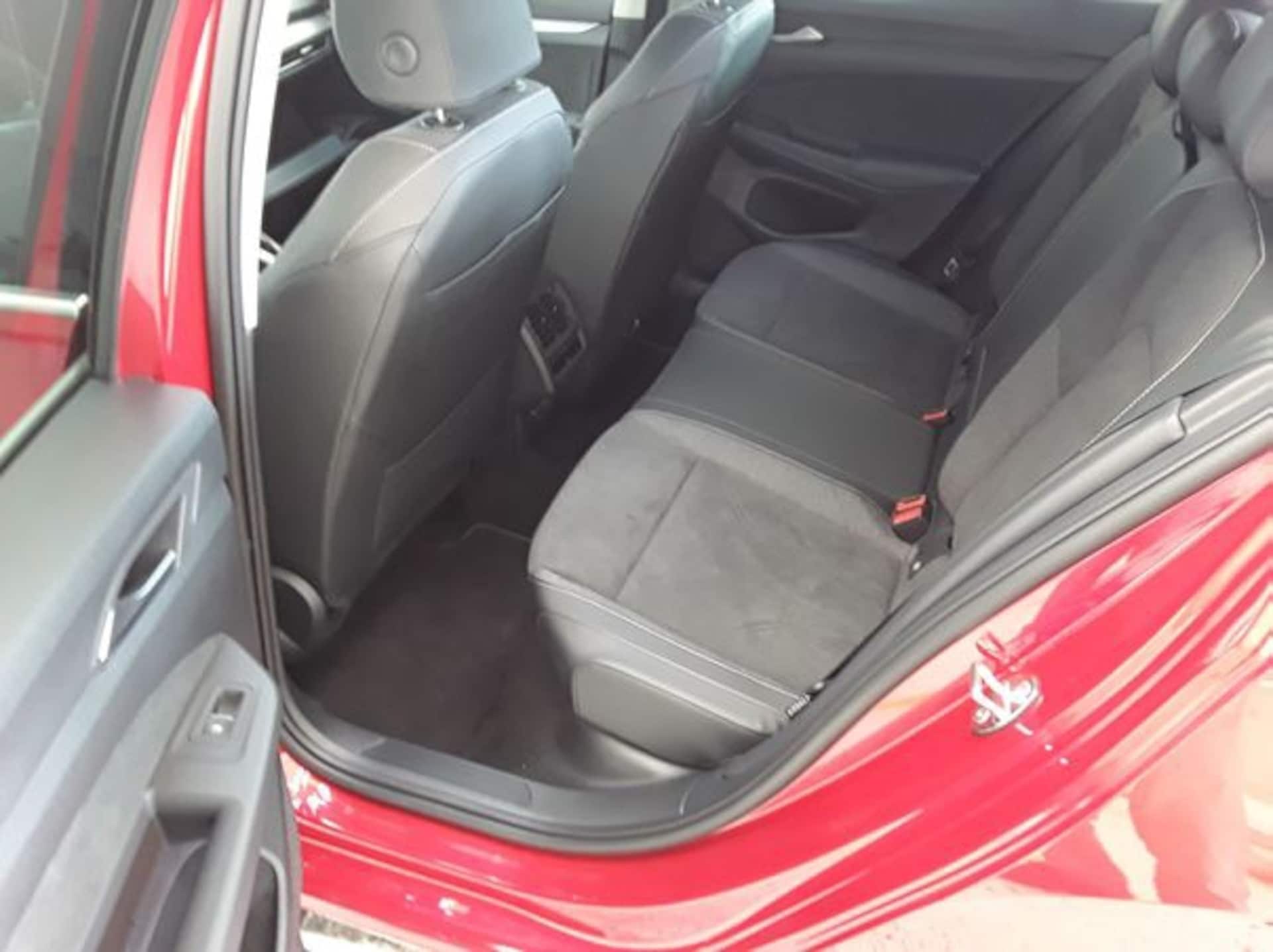 Volkswagen Golf Style