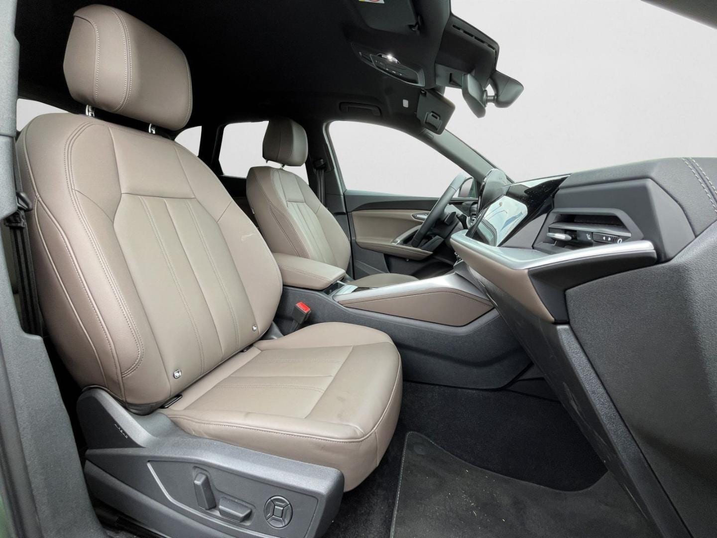 Bild über Audi Q5 SUV TFSI quattro 150 kW S tronic - für weitere Informationen kontaktieren Sie den Audi Partner
