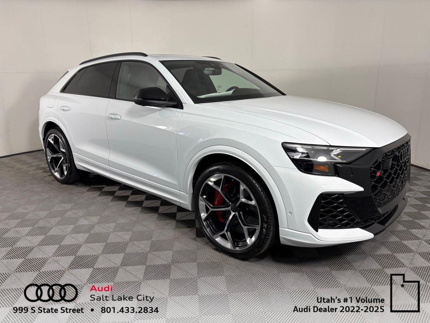 2026 Audi RS Q8 -'s photo