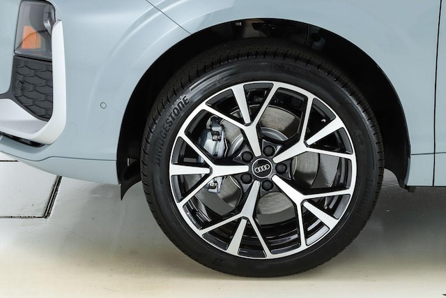 2026 Audi Q3 Base - Photo 8