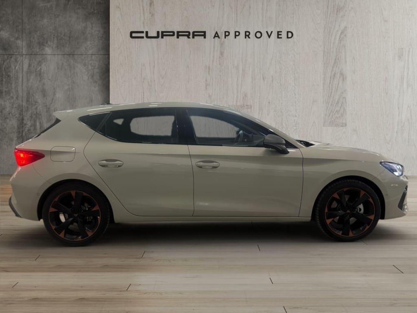 CUPRA Leon León 1.5 TSI e-Hybrid DSG 150 kW (204 CV) — photo 3