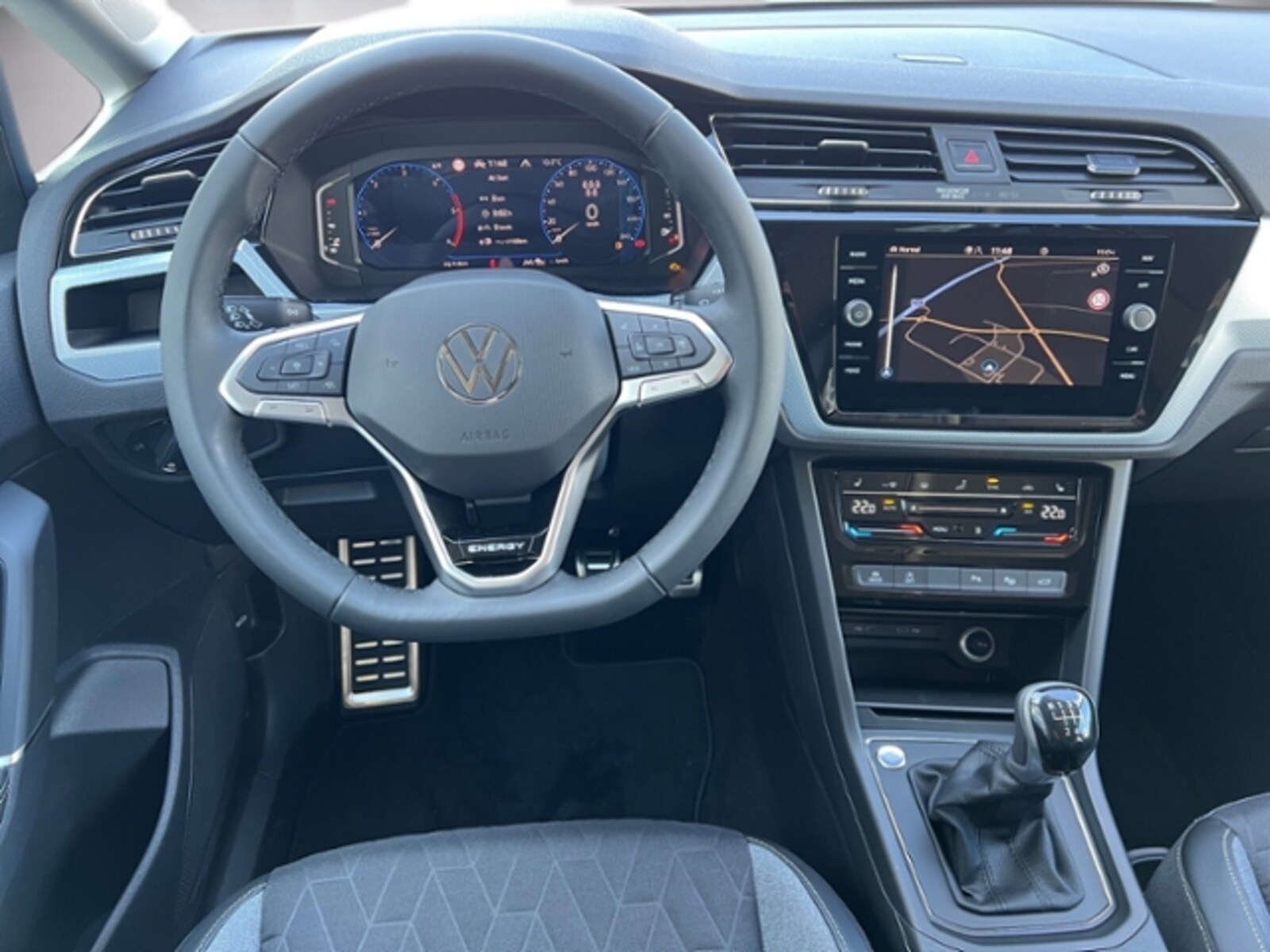 Volkswagen Touran – Bild 11
