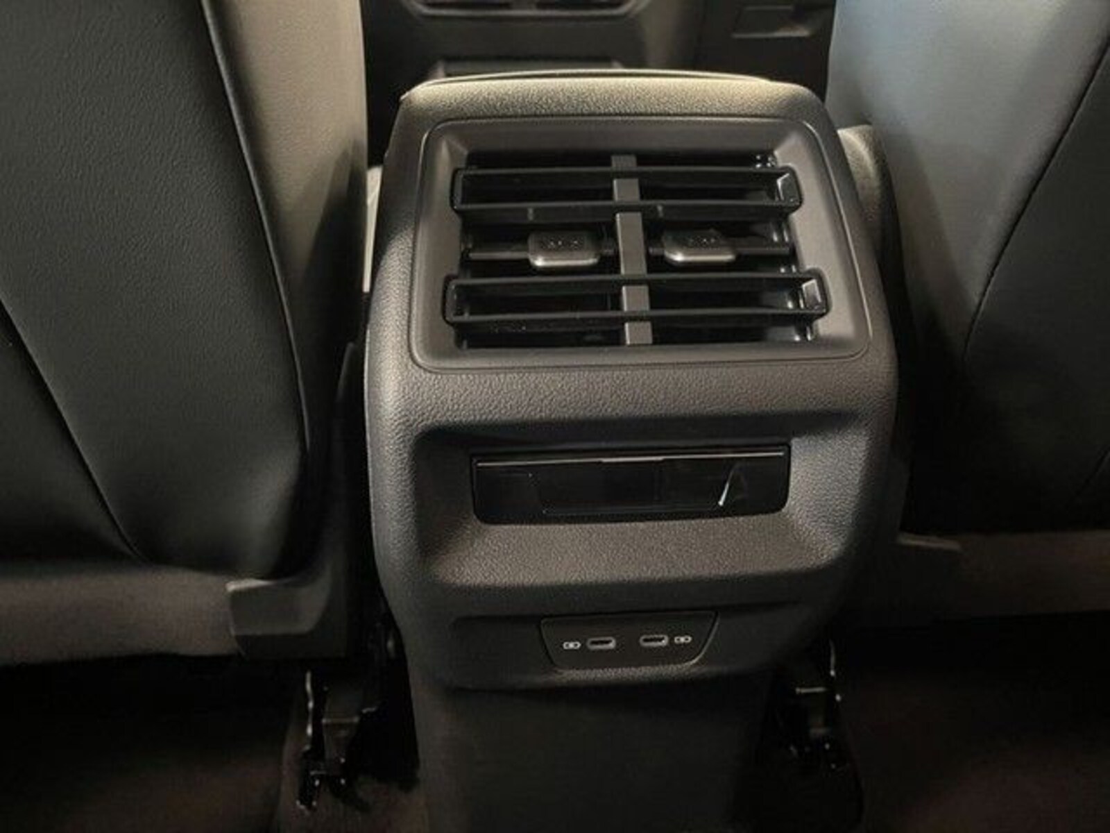 Volkswagen Tiguan – Bild 14