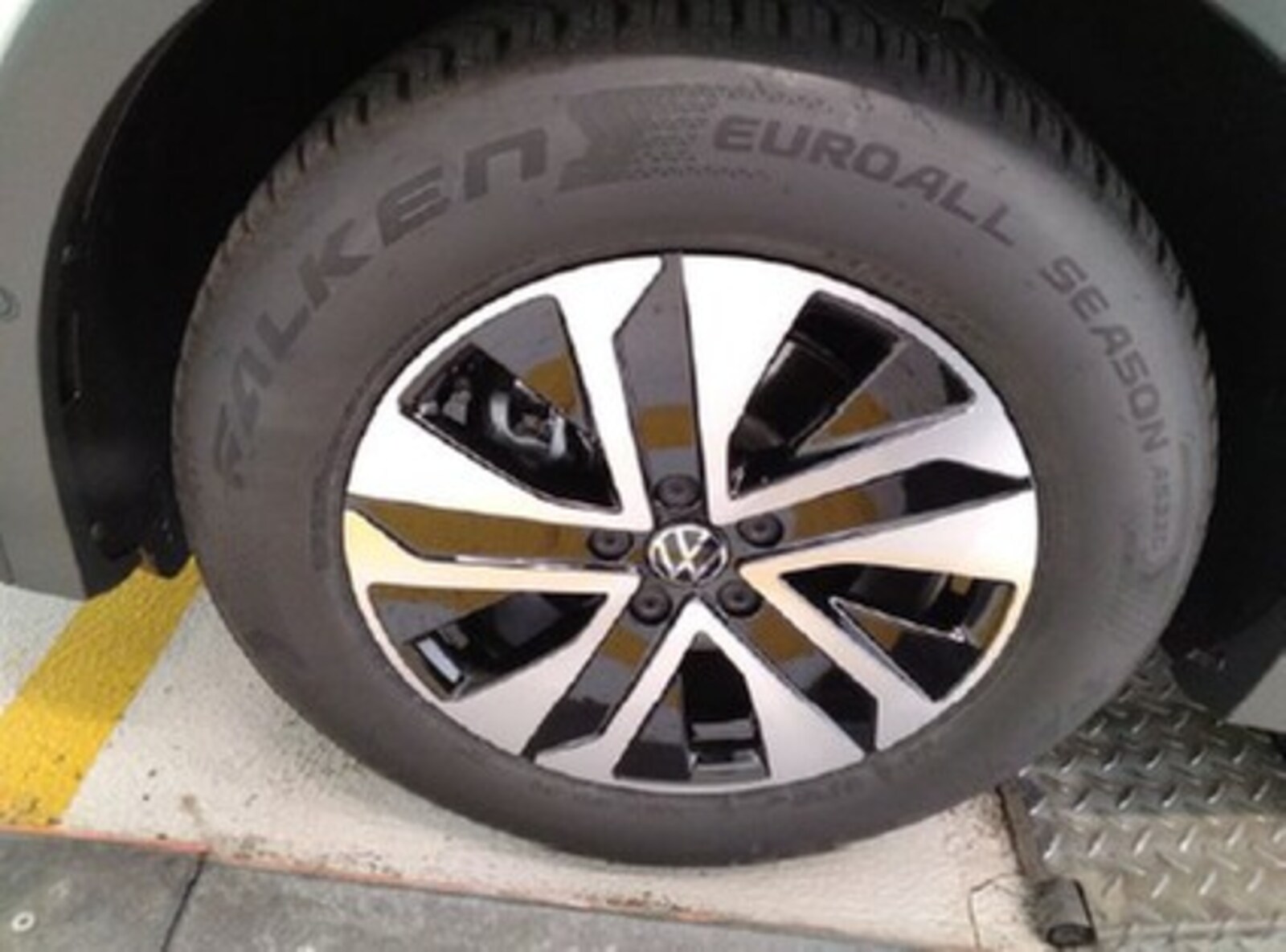Volkswagen Tiguan – Bild 5