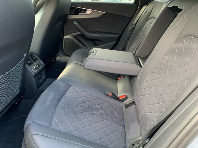 Image about Audi RS 4 Avant TFSI quattro tiptronic
