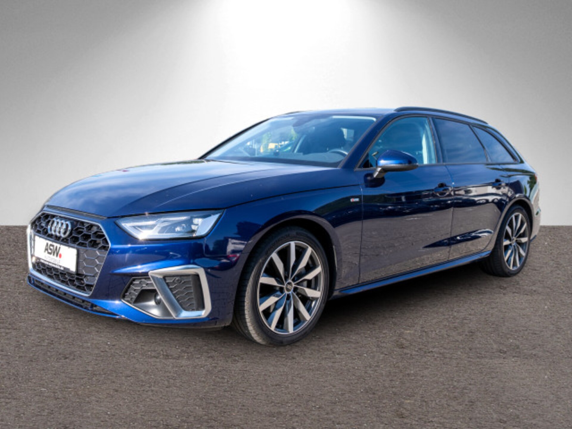 Audi A4 Avant S line