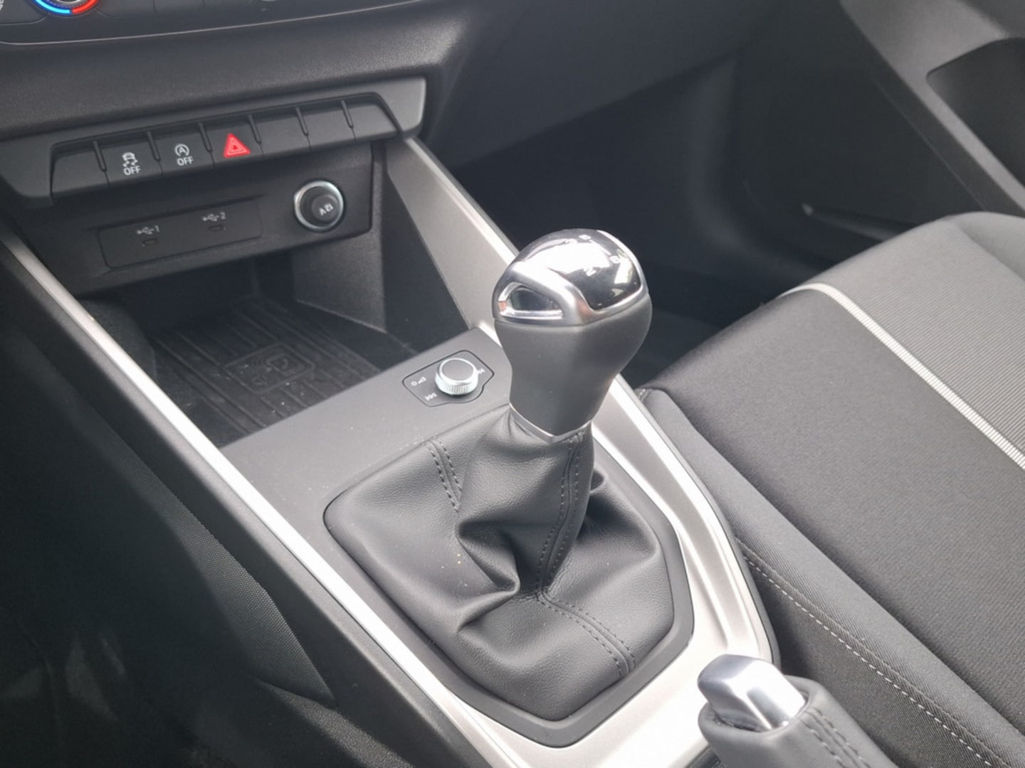 Bild über Audi A1 Sportback advanced 30 TFSI Schaltgetriebe - für weitere Informationen kontaktieren Sie den Audi Partner