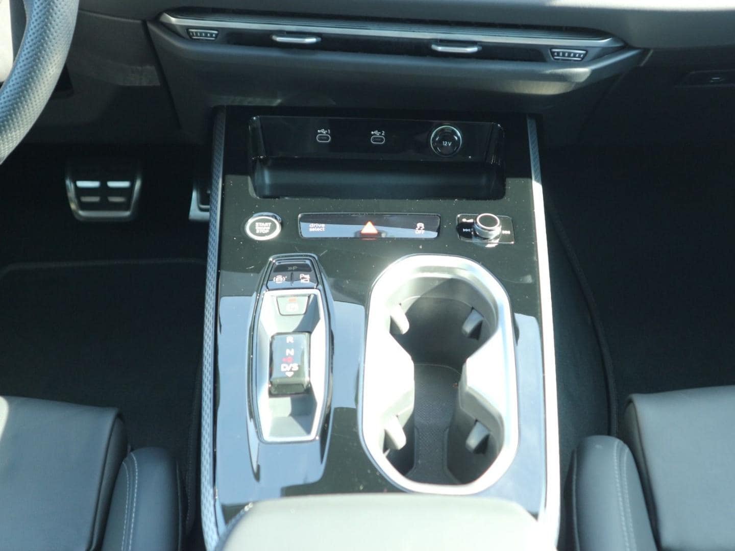 Bild über Audi A6 Avant TFSI quattro 270 kW S tronic - für weitere Informationen kontaktieren Sie den Audi Partner