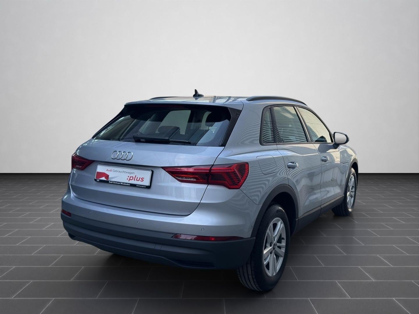 Bild über Audi Q3 35 TDI S tronic - für weitere Informationen kontaktieren Sie den Audi Partner