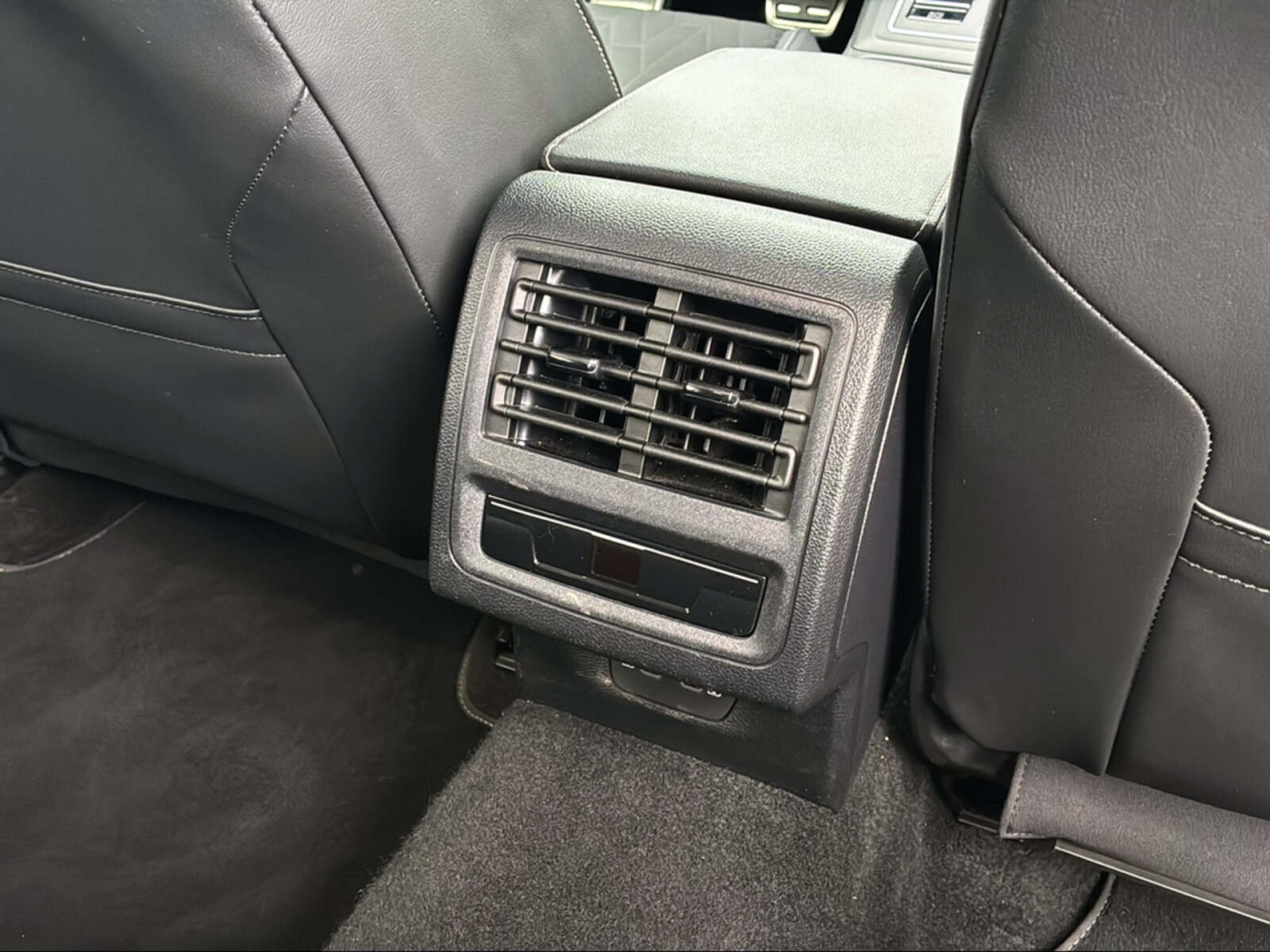 Volkswagen Golf Variant – Bild 13