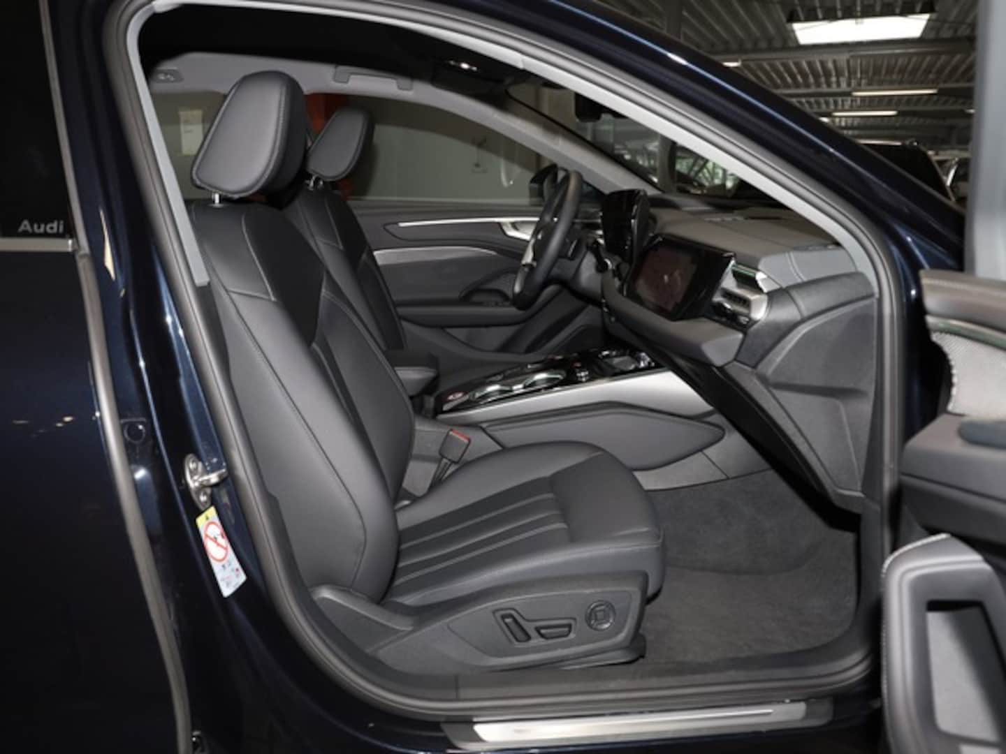 Bild über Audi A6 Avant TFSI 150 kW S tronic - für weitere Informationen kontaktieren Sie den Audi Partner