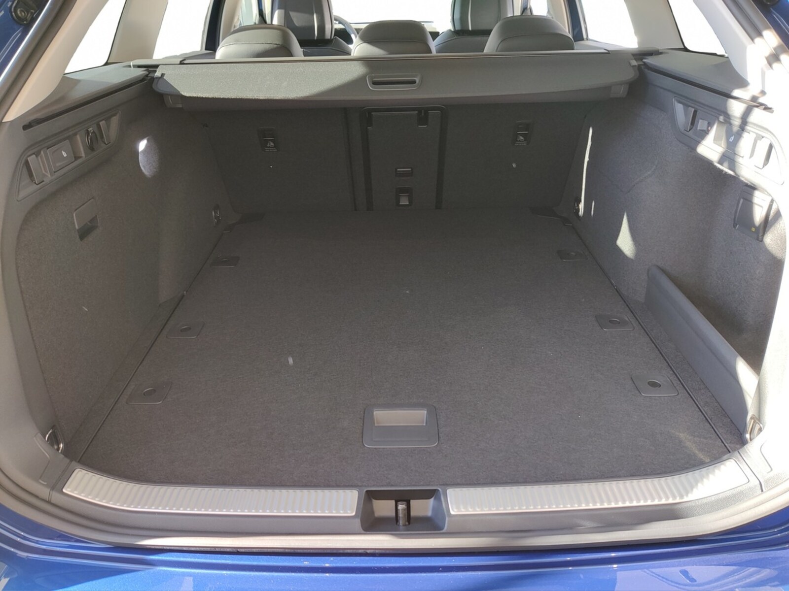 Volkswagen Passat – Bild 8