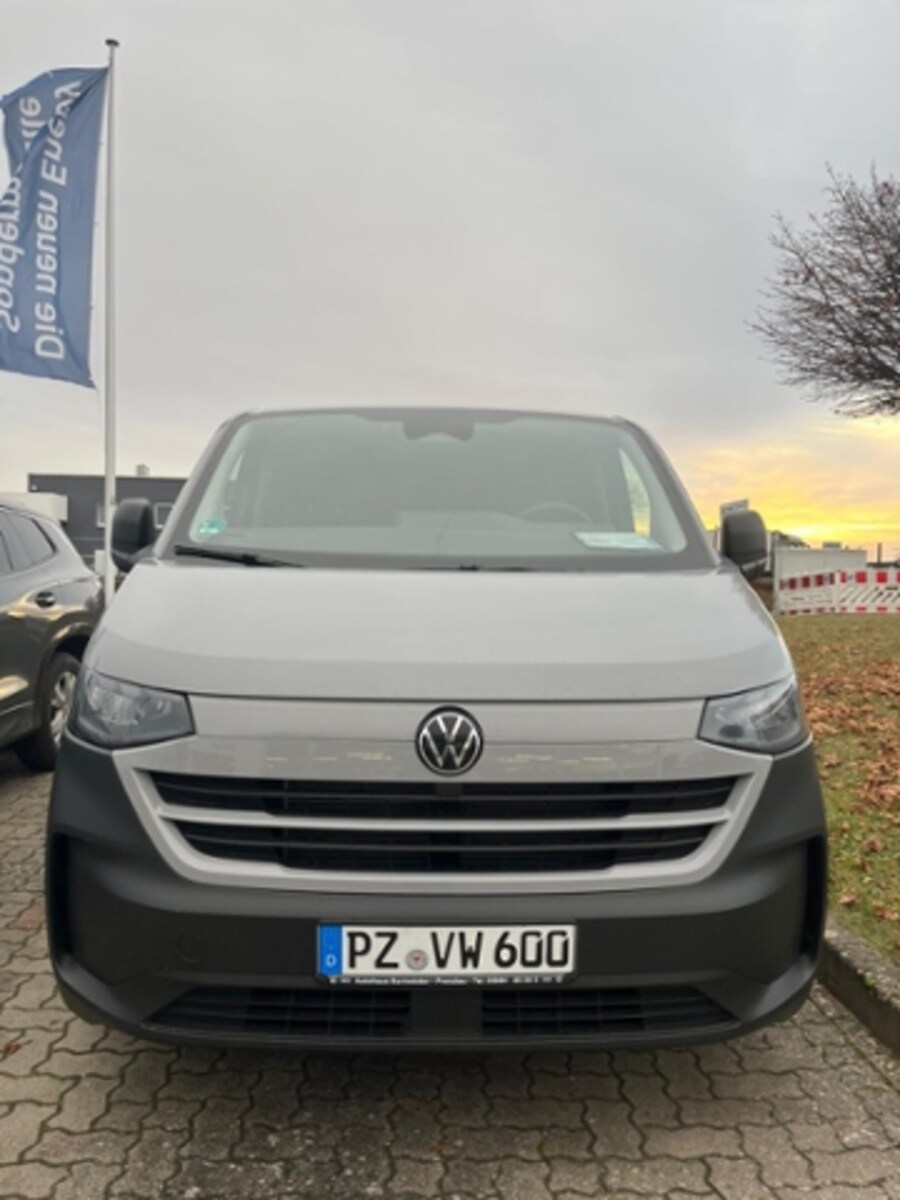 Volkswagen Transporter Kasten kurzer Radstand – Bild 3