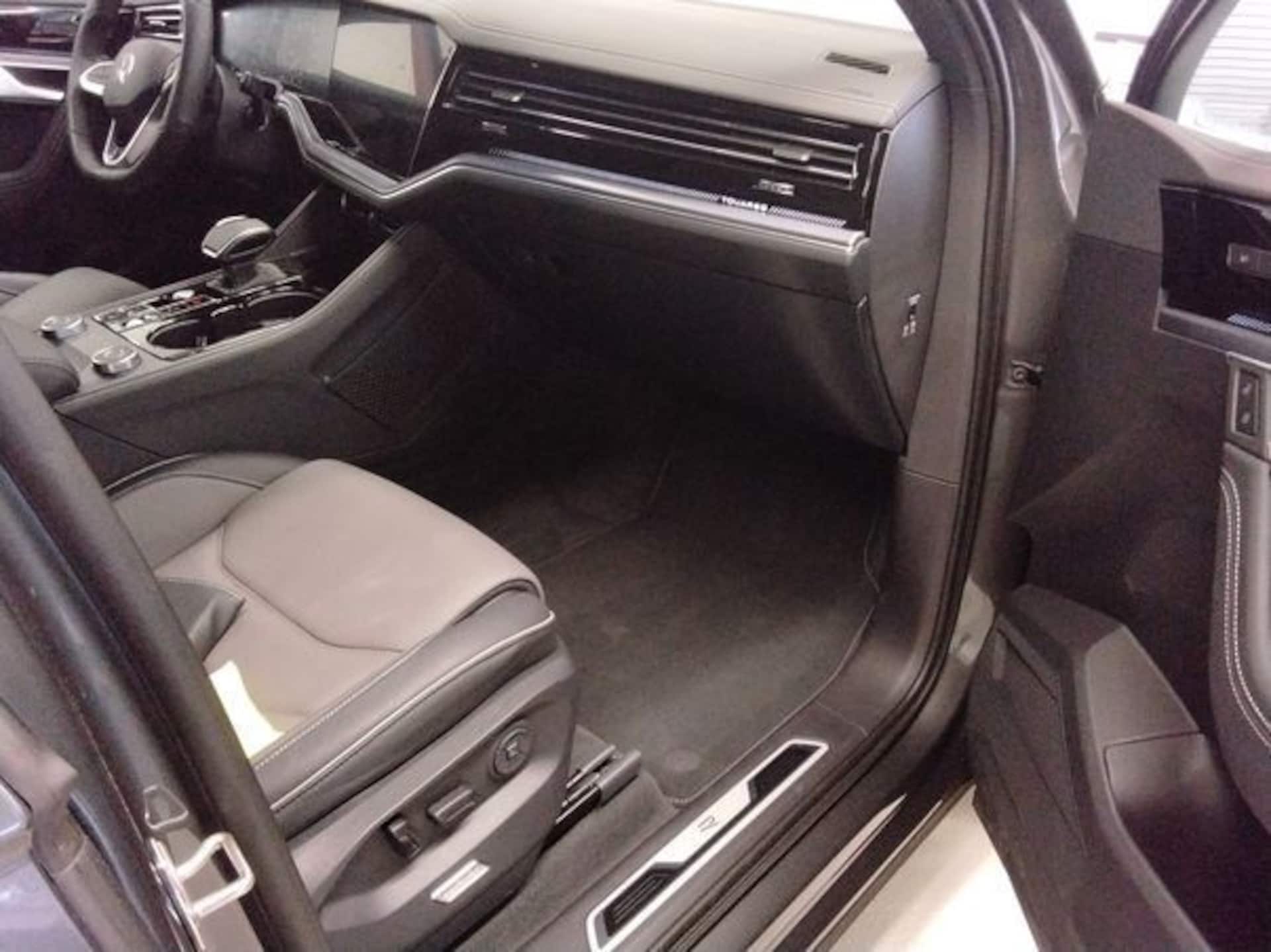 Volkswagen Touareg R-Line