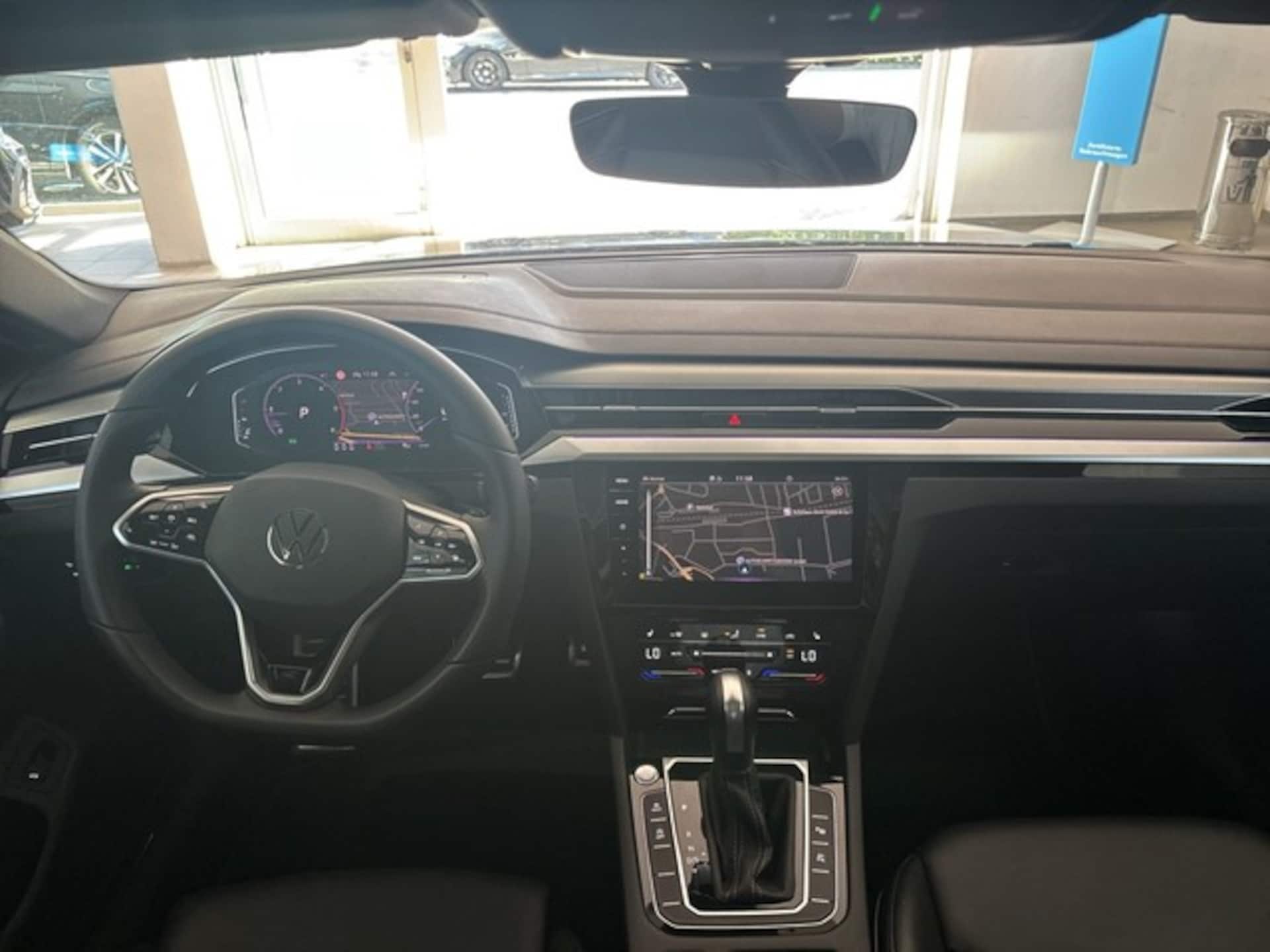 Volkswagen Arteon R-Line