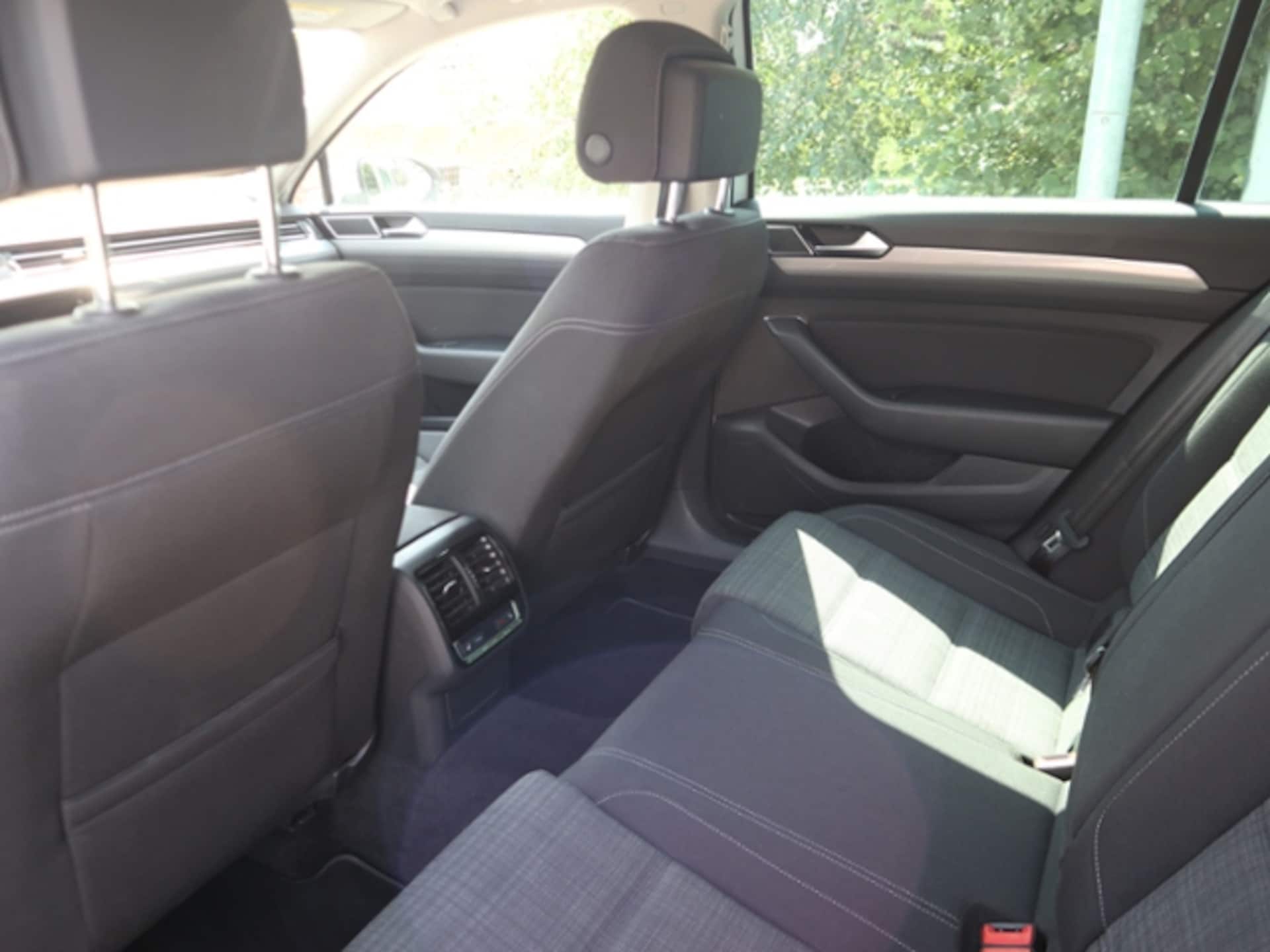 Volkswagen Passat Variant Business