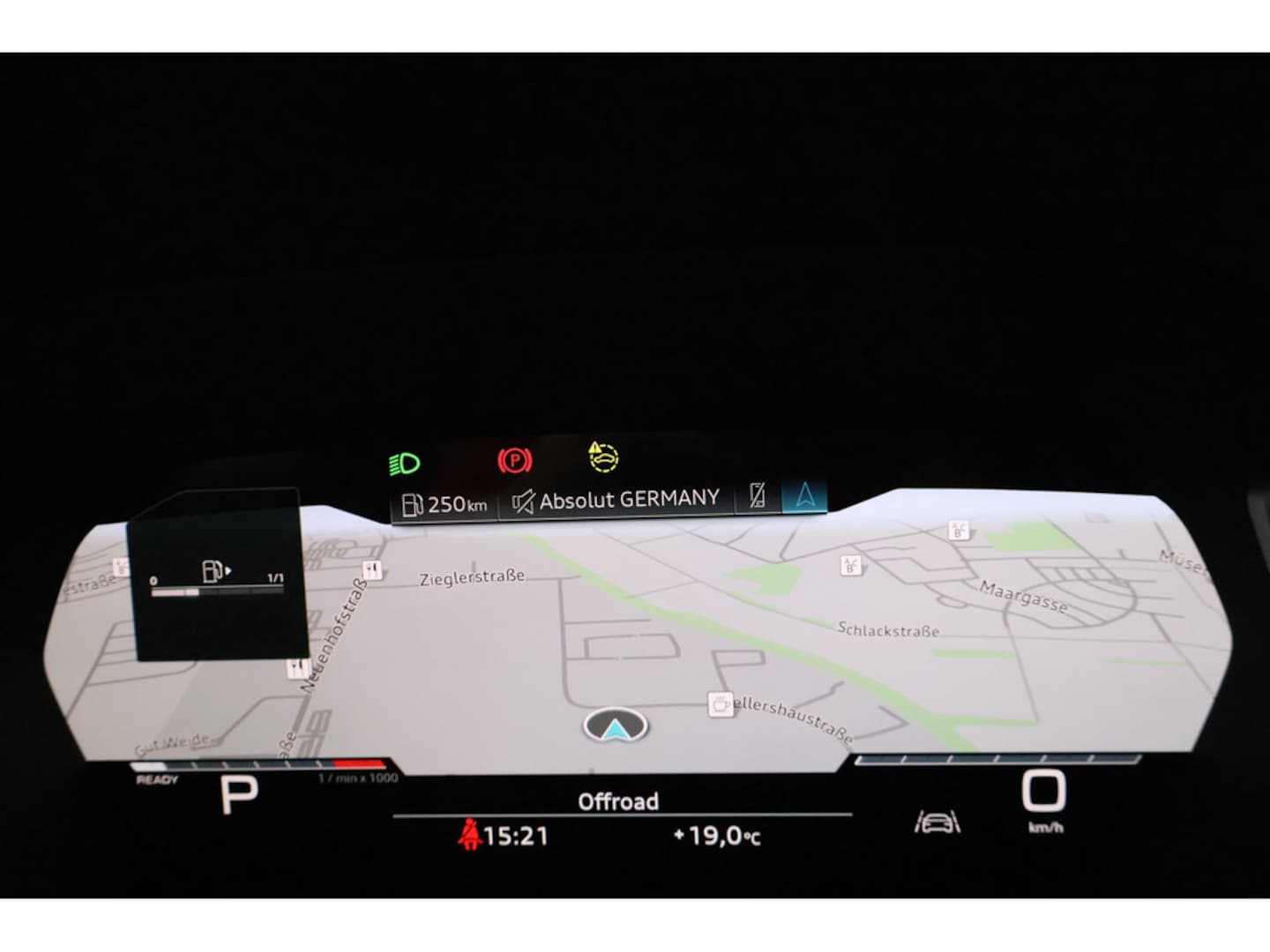Bild über Audi A3 Sportback 35 TFSI S tronic - für weitere Informationen kontaktieren Sie den Audi Partner