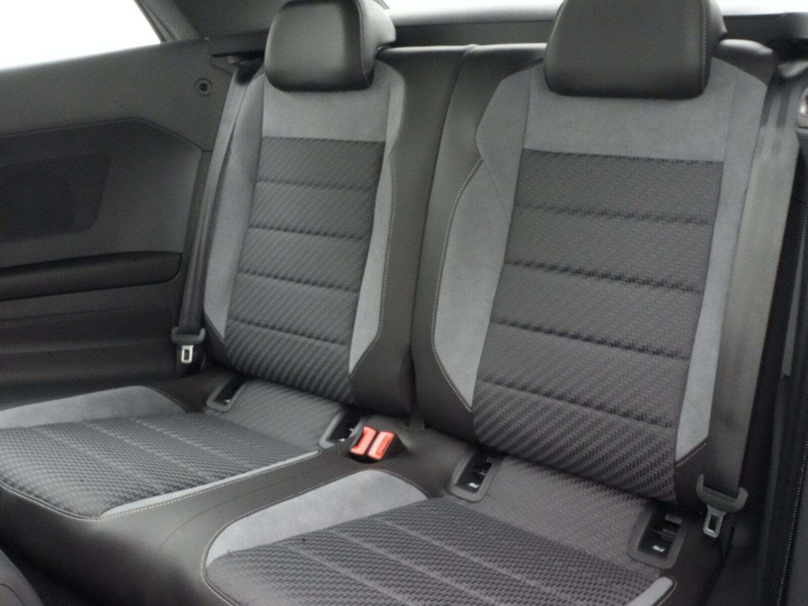Volkswagen T-Roc Cabriolet – Bild 16