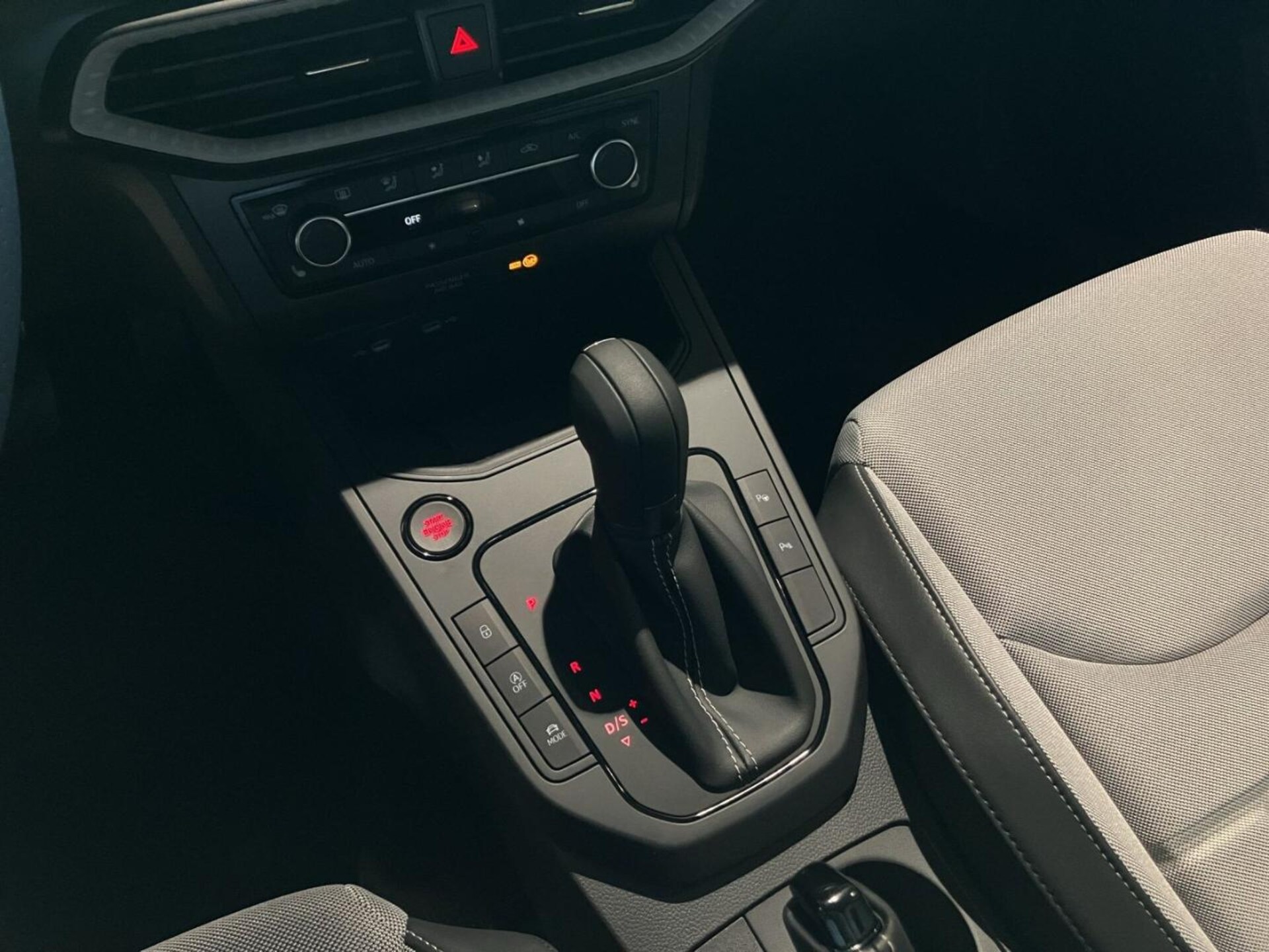 SEAT Arona FR