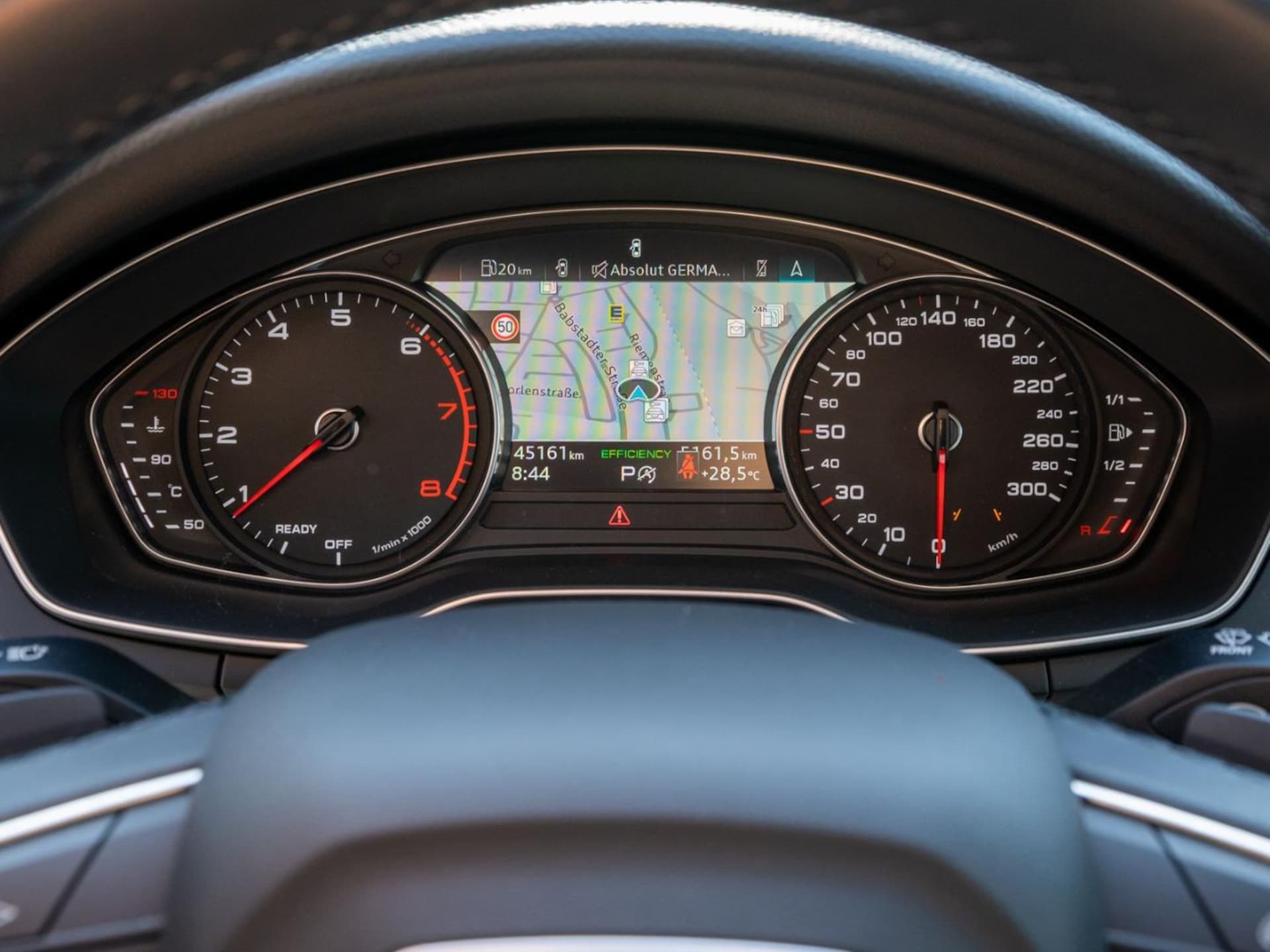Audi A4 Avant S line