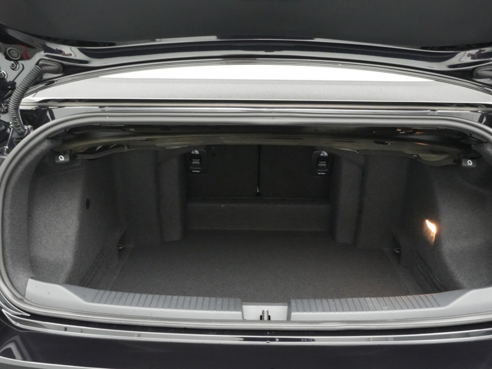Volkswagen T-Roc Cabriolet – Bild 17